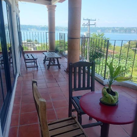Hotel La Laguna Tequesquitengo Εξωτερικό φωτογραφία