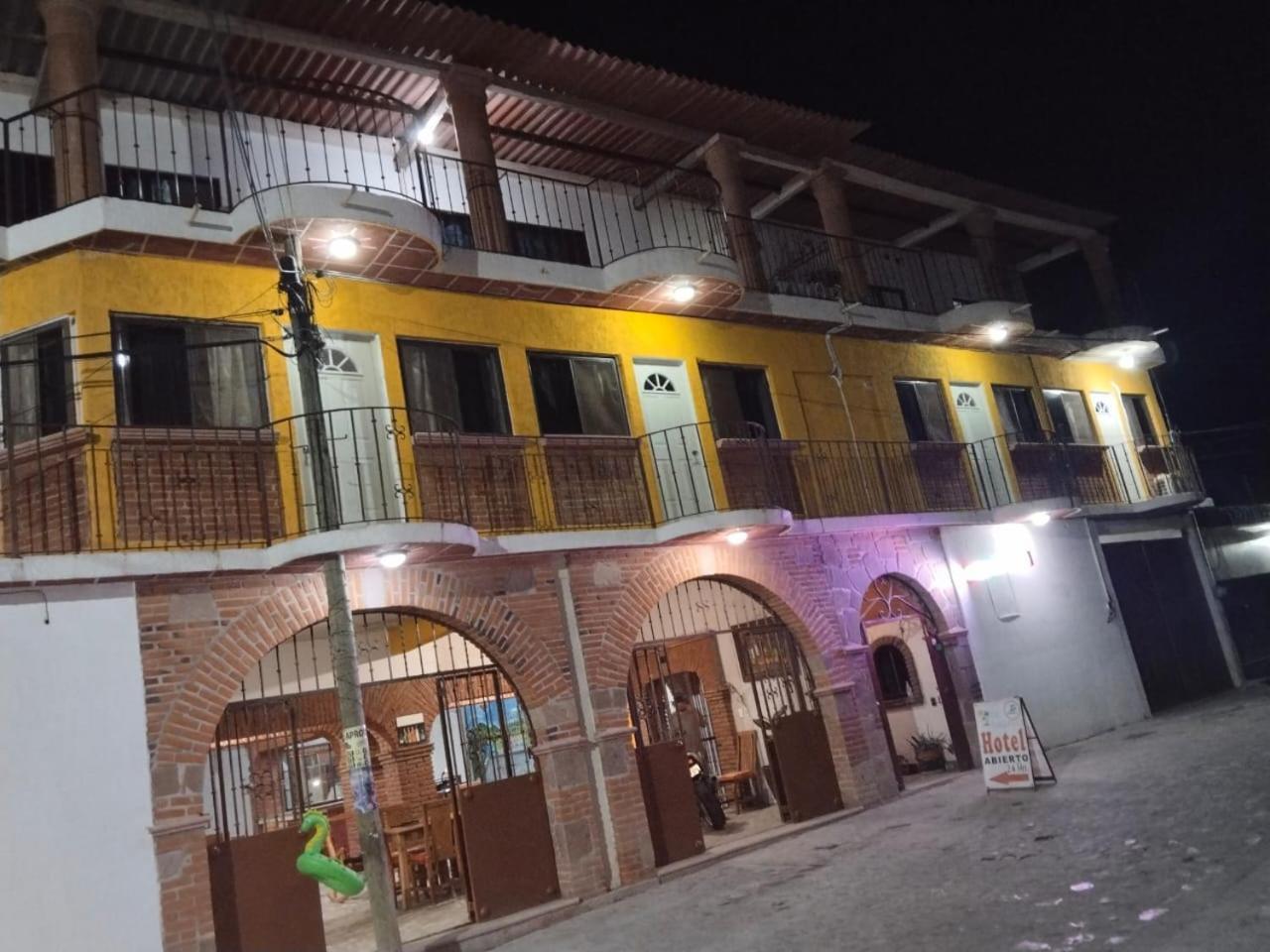 Hotel La Laguna Tequesquitengo Εξωτερικό φωτογραφία